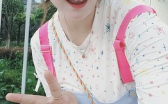 女生把筷子放屁眼里不能掉